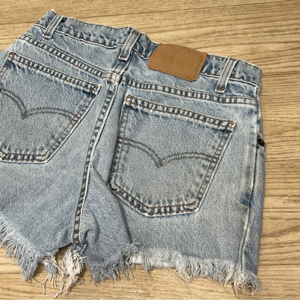 Vintage Orange Tab Levi’s Distressed Cut Off Midrise Denim Shorts Waist 28” - Picture 7 of 14